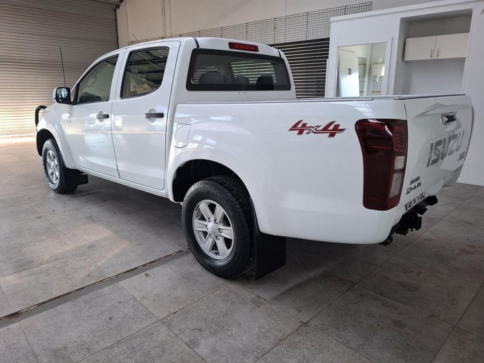2013 Isuzu D-MAX LS-M
