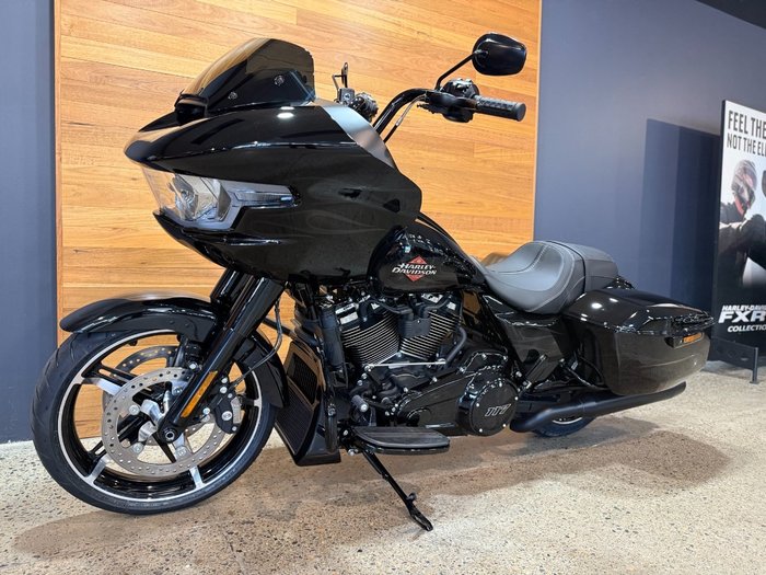 2025 Harley-davidson 2025 Harley-davidson 1900CC FLTRX ROAD GLIDE (117) TOURER Midnight Firestorm
