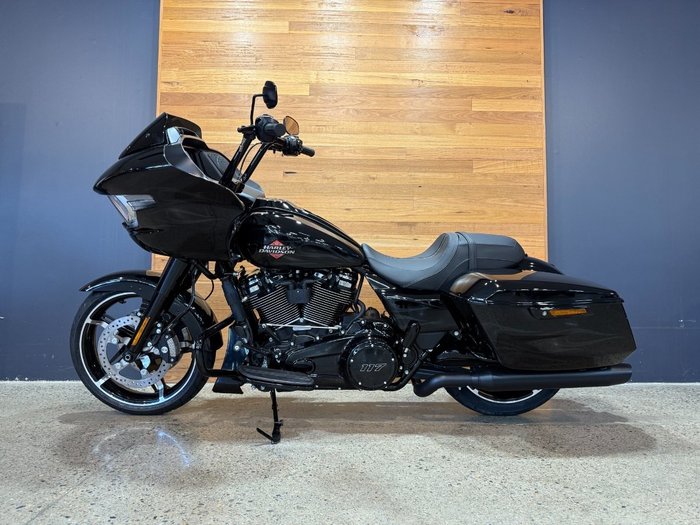 2025 Harley-davidson 2025 Harley-davidson 1900CC FLTRX ROAD GLIDE (117) TOURER Midnight Firestorm