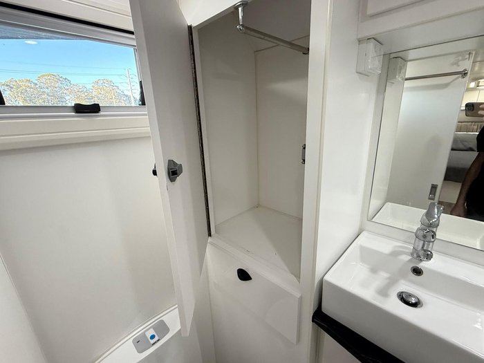 2023 Option RV Distinction