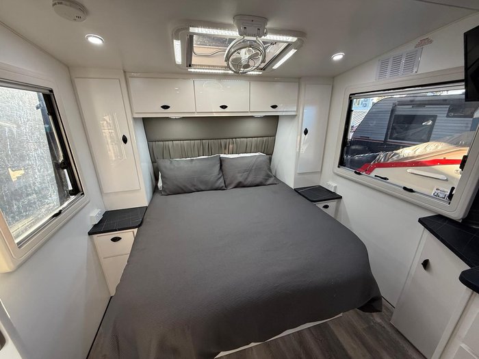 2023 Option RV Distinction