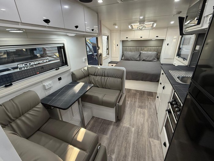 2023 Option RV Distinction