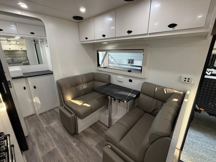 2023 Option RV Distinction