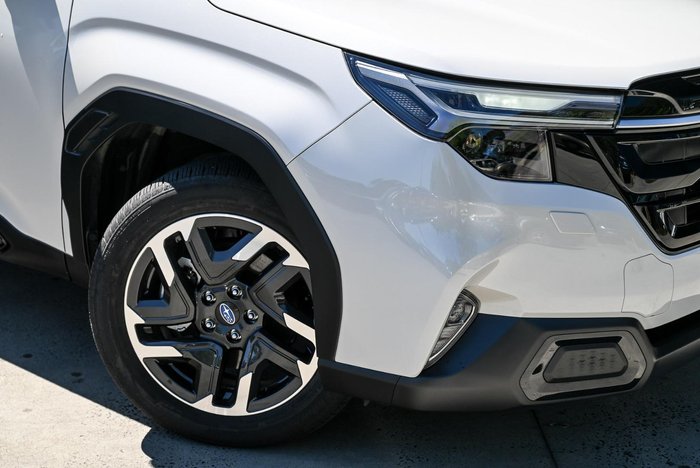 2025 Subaru Forester Touring S6 MY26 AWD Crystal White