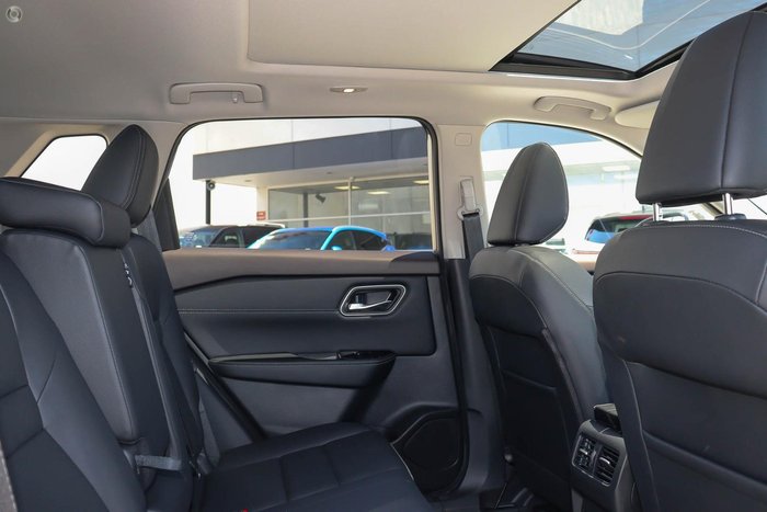 2025 Nissan X-TRAIL Ti