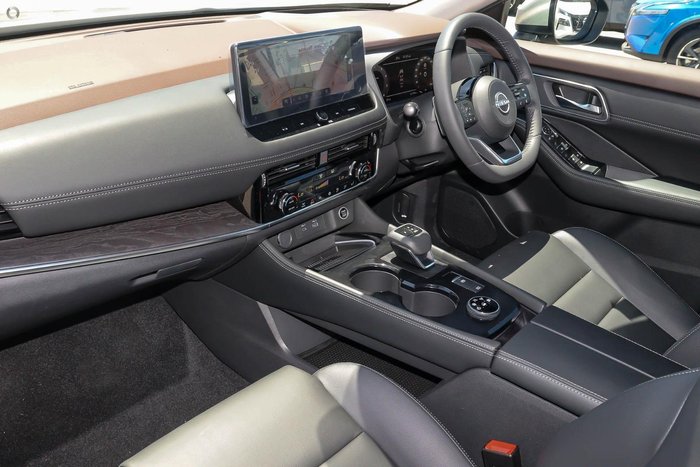 2025 Nissan X-TRAIL Ti