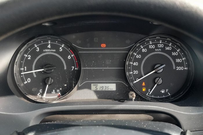 2018 Toyota Hilux Workmate TGN121R 4x2 Glacier White