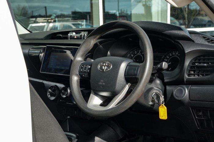 2018 Toyota Hilux Workmate TGN121R 4x2 Glacier White