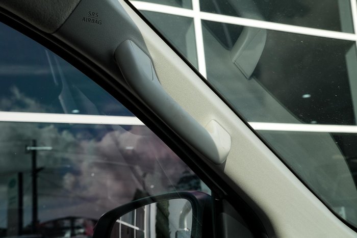 2018 Toyota Hilux Workmate TGN121R 4x2 Glacier White