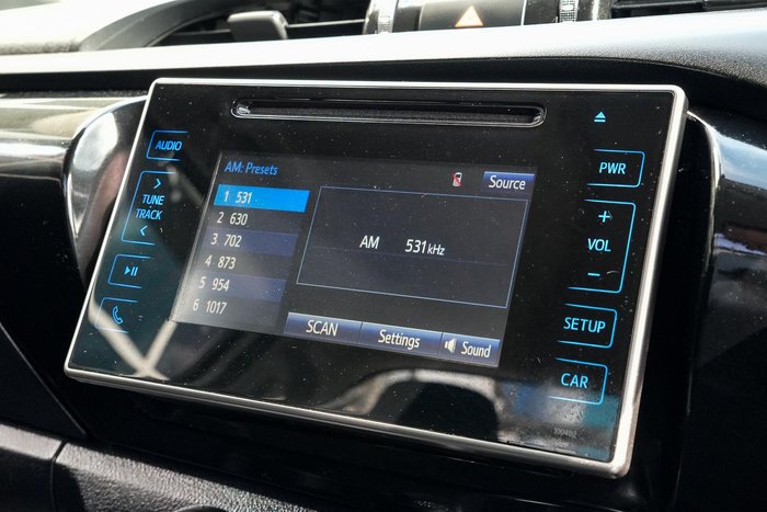 2018 Toyota Hilux Workmate TGN121R 4x2 Glacier White