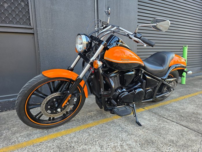 2021 Kawasaki VULCAN 900 (VN900) CUSTOM ORANGE