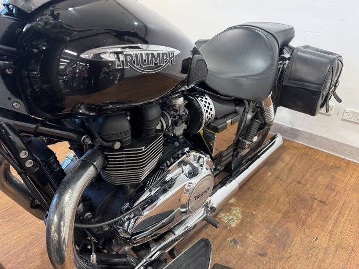 2016 Triumph AMERICA Black