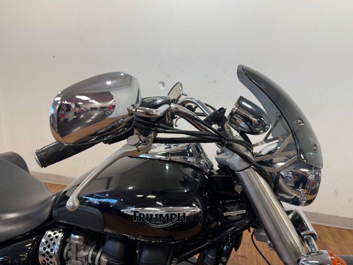 2016 Triumph AMERICA Black