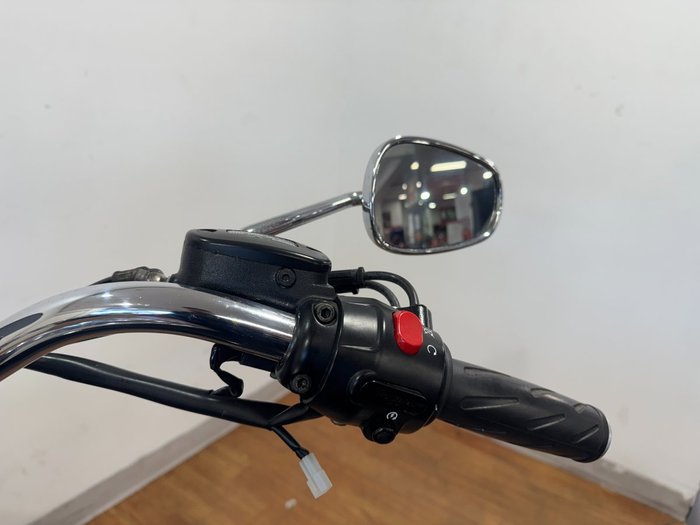 2016 Triumph AMERICA Black
