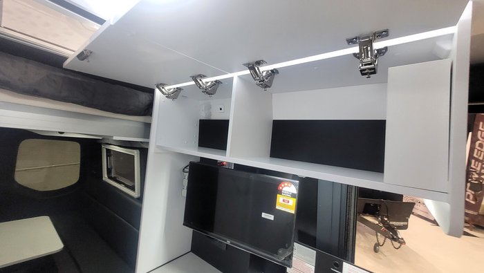 2025 Avida Diversion 