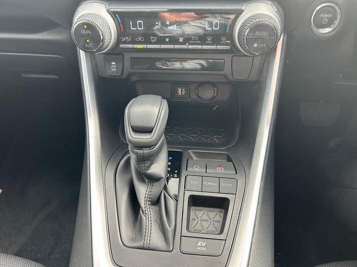2024 Toyota RAV4 GX AXAH52R Silver Sky