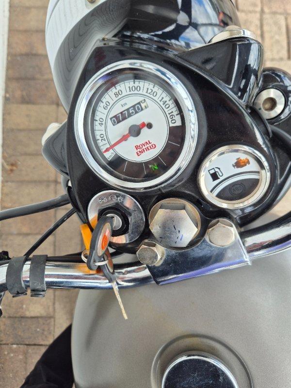 2017 ROYAL ENFIELD (SEE ALSO ENFIEL CLASSIC 500 GREY