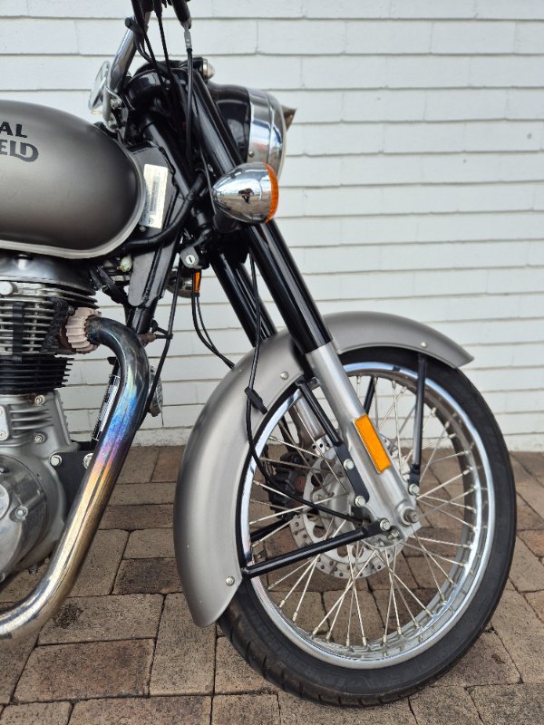 2017 ROYAL ENFIELD (SEE ALSO ENFIEL CLASSIC 500 GREY