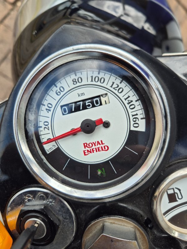 2017 ROYAL ENFIELD (SEE ALSO ENFIEL CLASSIC 500 GREY