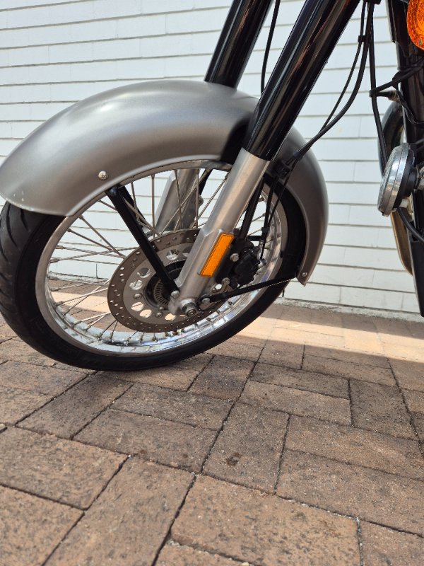 2017 ROYAL ENFIELD (SEE ALSO ENFIEL CLASSIC 500 GREY
