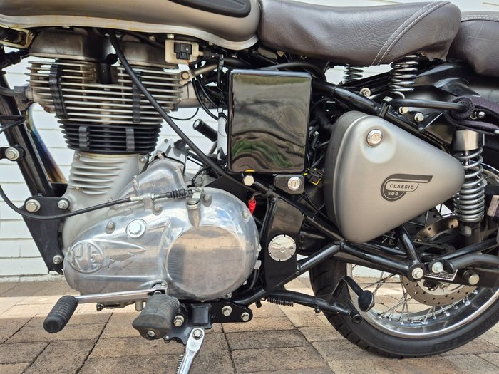 2017 ROYAL ENFIELD (SEE ALSO ENFIEL CLASSIC 500 GREY