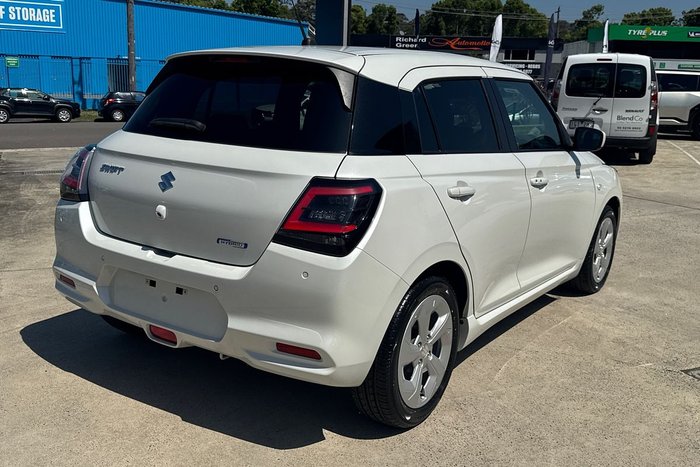 2024 Suzuki Swift Hybrid Plus