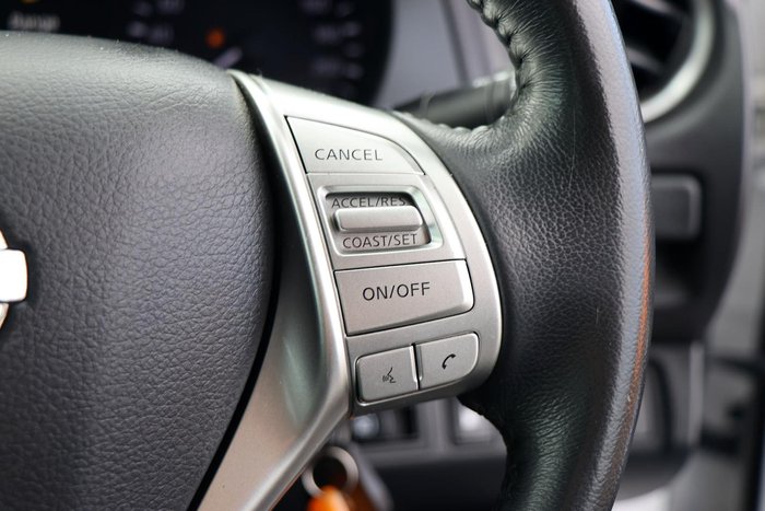 2020 Nissan Navara ST D23 Series 4 4x2 Polar White