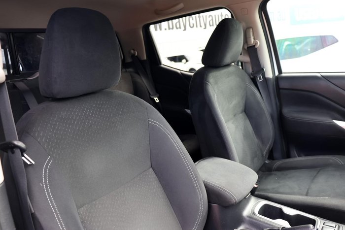 2020 Nissan Navara ST D23 Series 4 4x2 Polar White