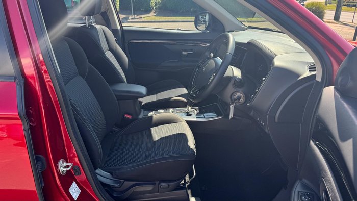 2020 Mitsubishi Outlander ES