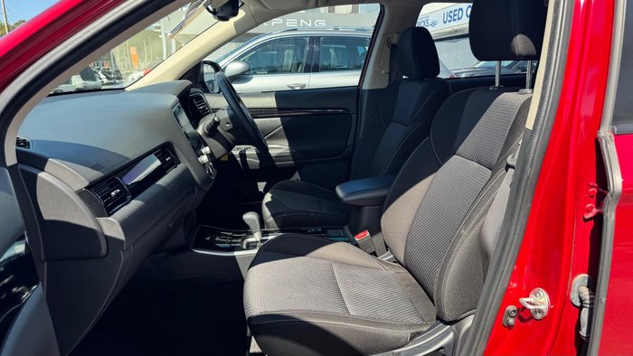 2020 Mitsubishi Outlander ES