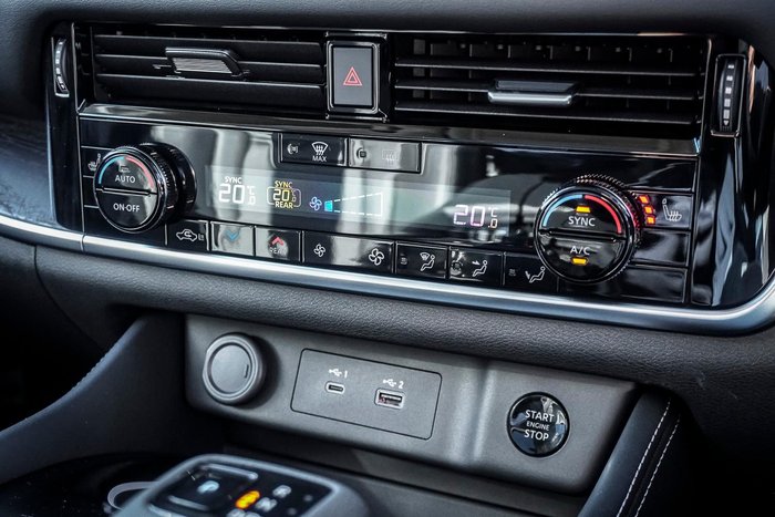 2025 Nissan X-TRAIL Ti