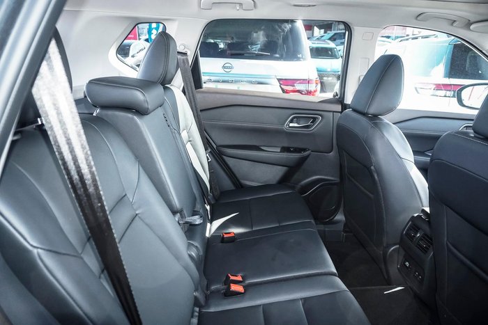 2025 Nissan X-TRAIL Ti