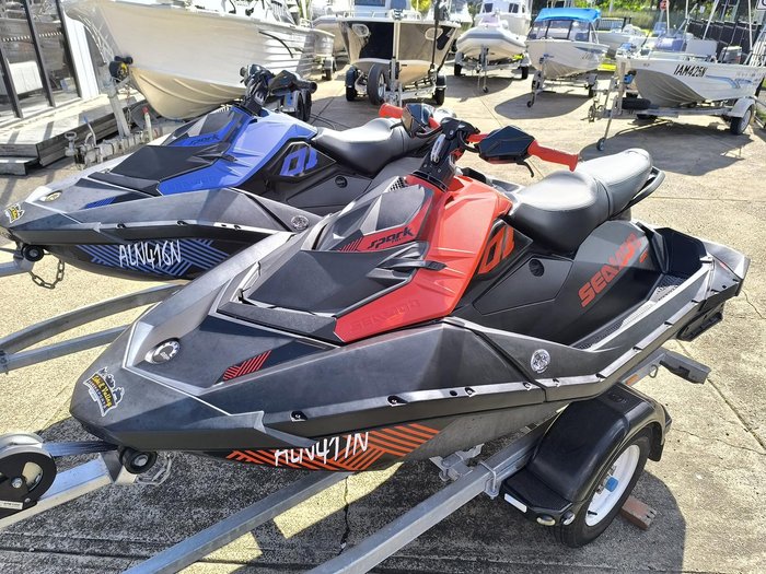 2022 SEA-DOO Spark Trixx 3up