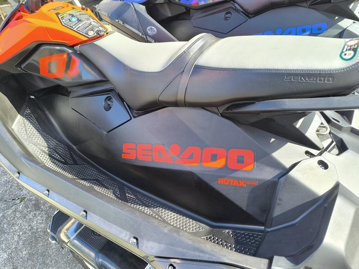2022 SEA-DOO Spark Trixx 3up