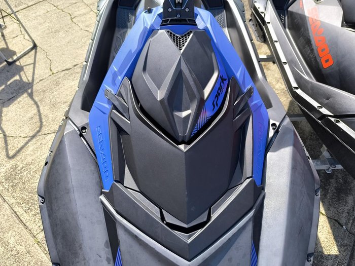 2022 SEA-DOO Spark Trixx 3up