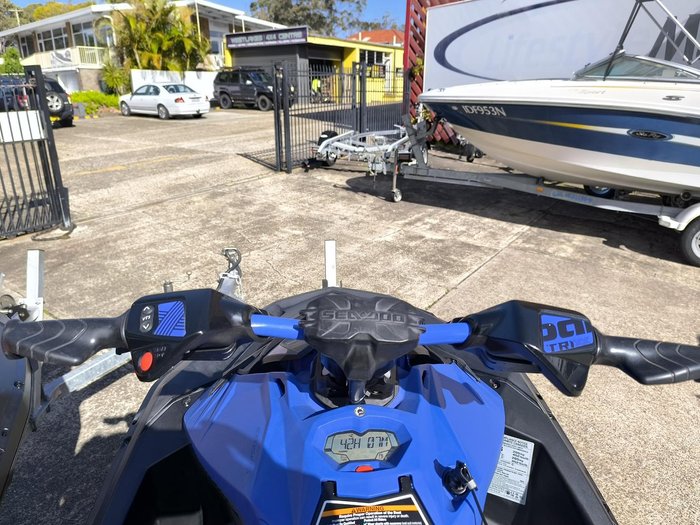 2022 SEA-DOO Spark Trixx 3up