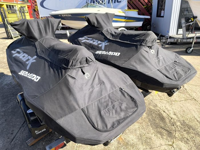 2022 SEA-DOO Spark Trixx 3up