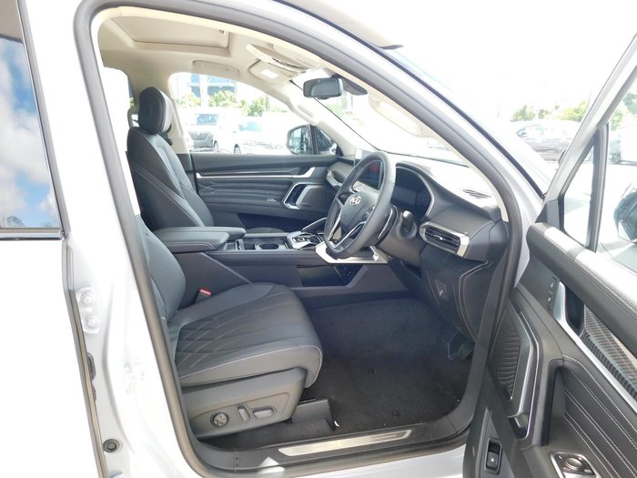 2025 LDV D90 Executive