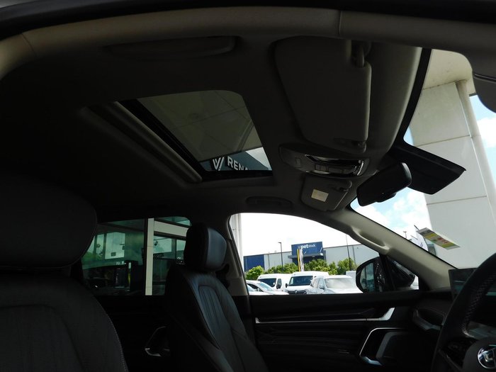 2025 LDV D90 Executive