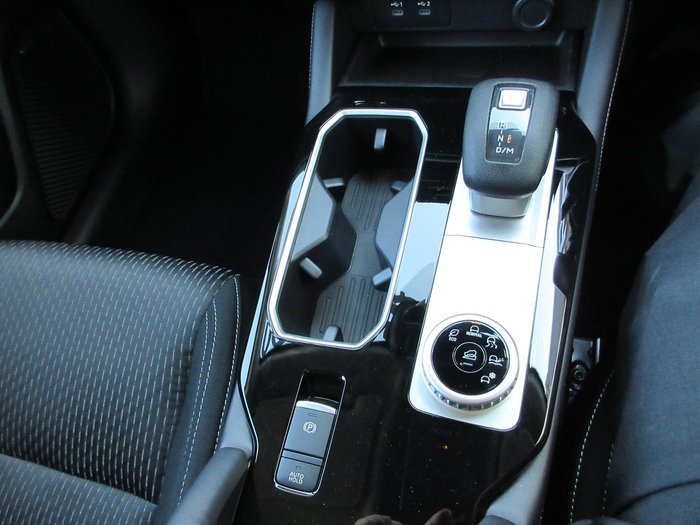 2025 Mitsubishi Outlander ES