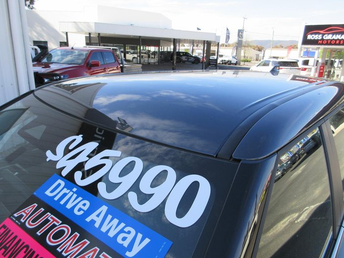 2025 Mitsubishi Outlander ES