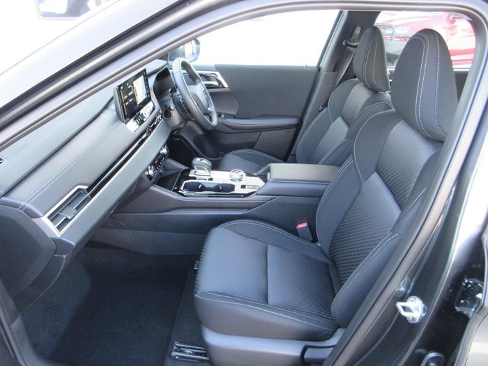 2025 Mitsubishi Outlander ES