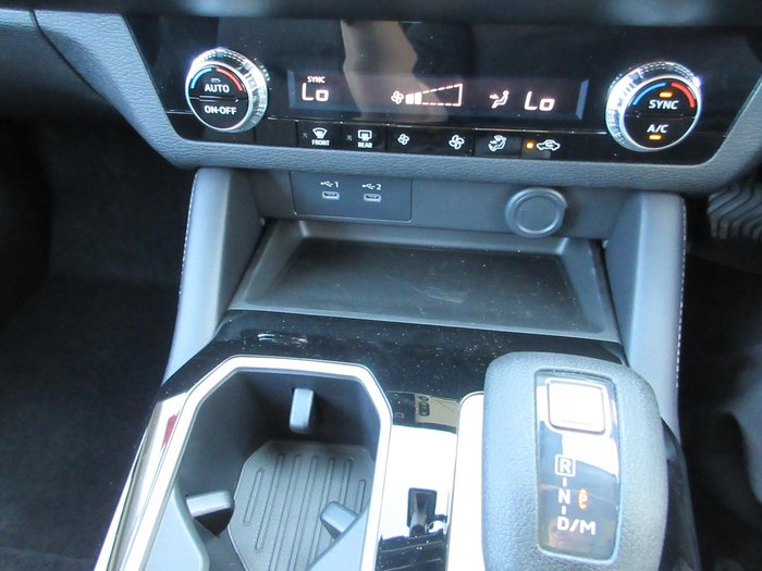 2025 Mitsubishi Outlander ES