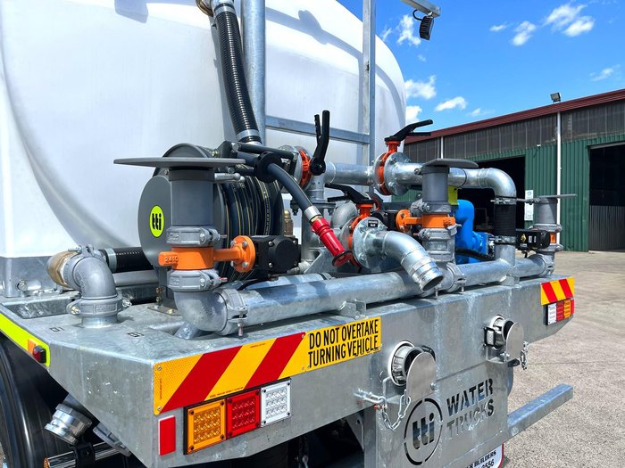 2012 Iveco Acco Tti 13,000L Water Truck Great Condition White