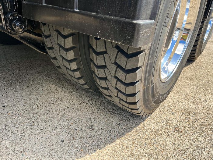 2012 Iveco Acco Tti 13,000L Water Truck Great Condition White