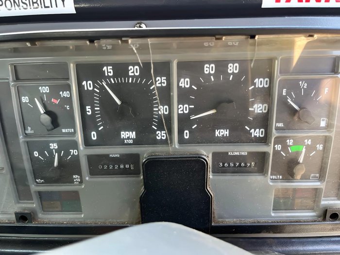 2012 Iveco Acco Tti 13,000L Water Truck Great Condition White