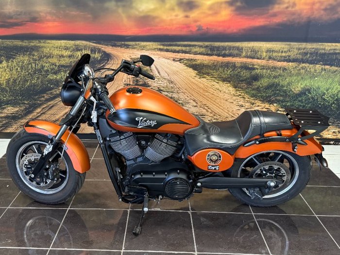 2012 VICTORY JUDGE ORANGE