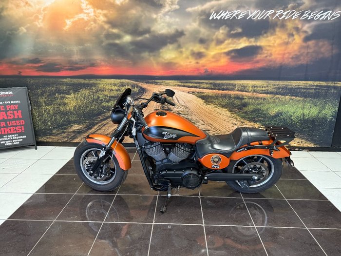 2012 VICTORY JUDGE ORANGE