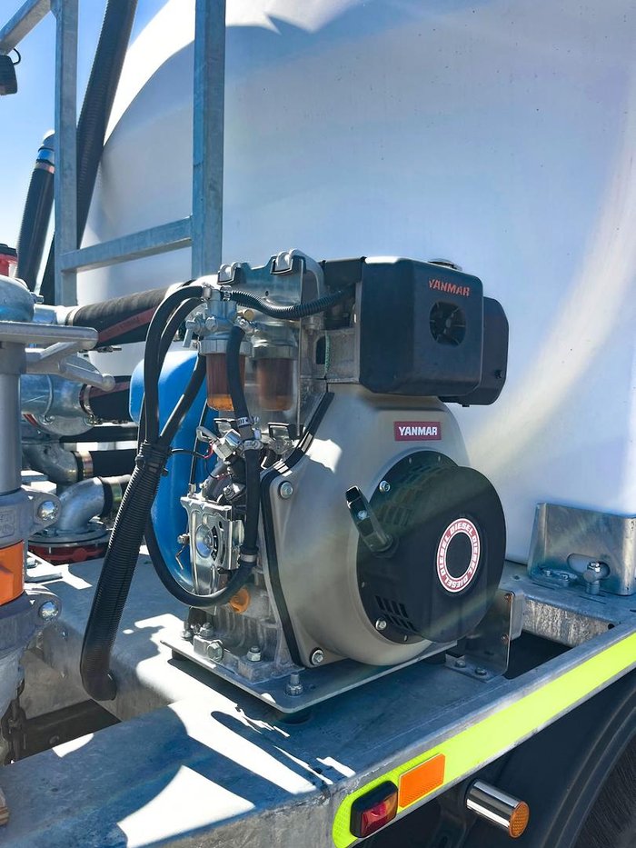 2011 Iveco Acco Tti 13,000L Water Truck Great Condition White