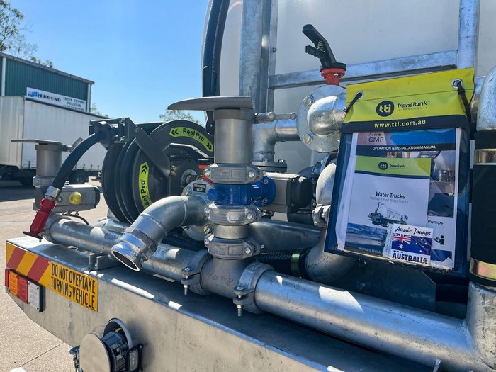 2013 Iveco Acco Tti 15,000L Water Truck Great Condition White